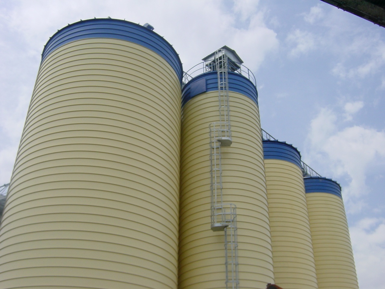 silos-1